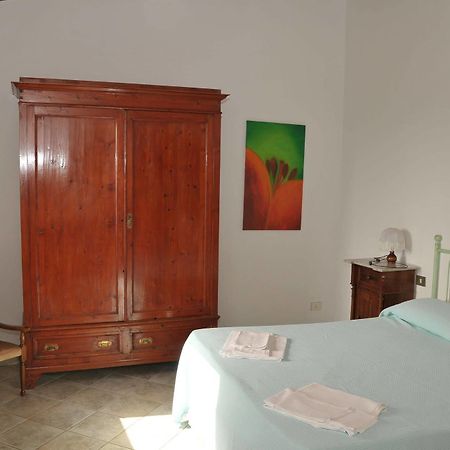 גאמבאסי Agriturismo Renai E Monte מראה חיצוני תמונה