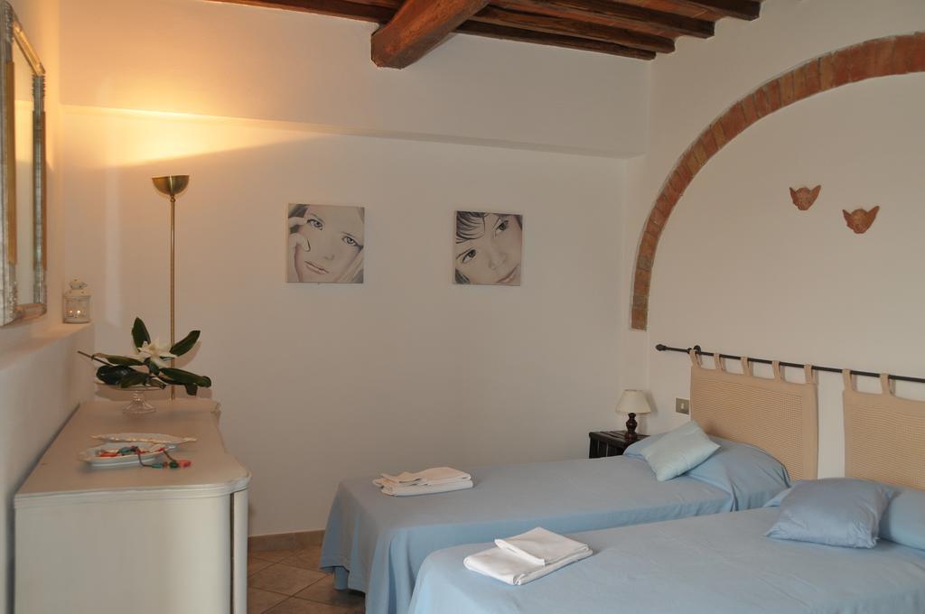 גאמבאסי Agriturismo Renai E Monte מראה חיצוני תמונה