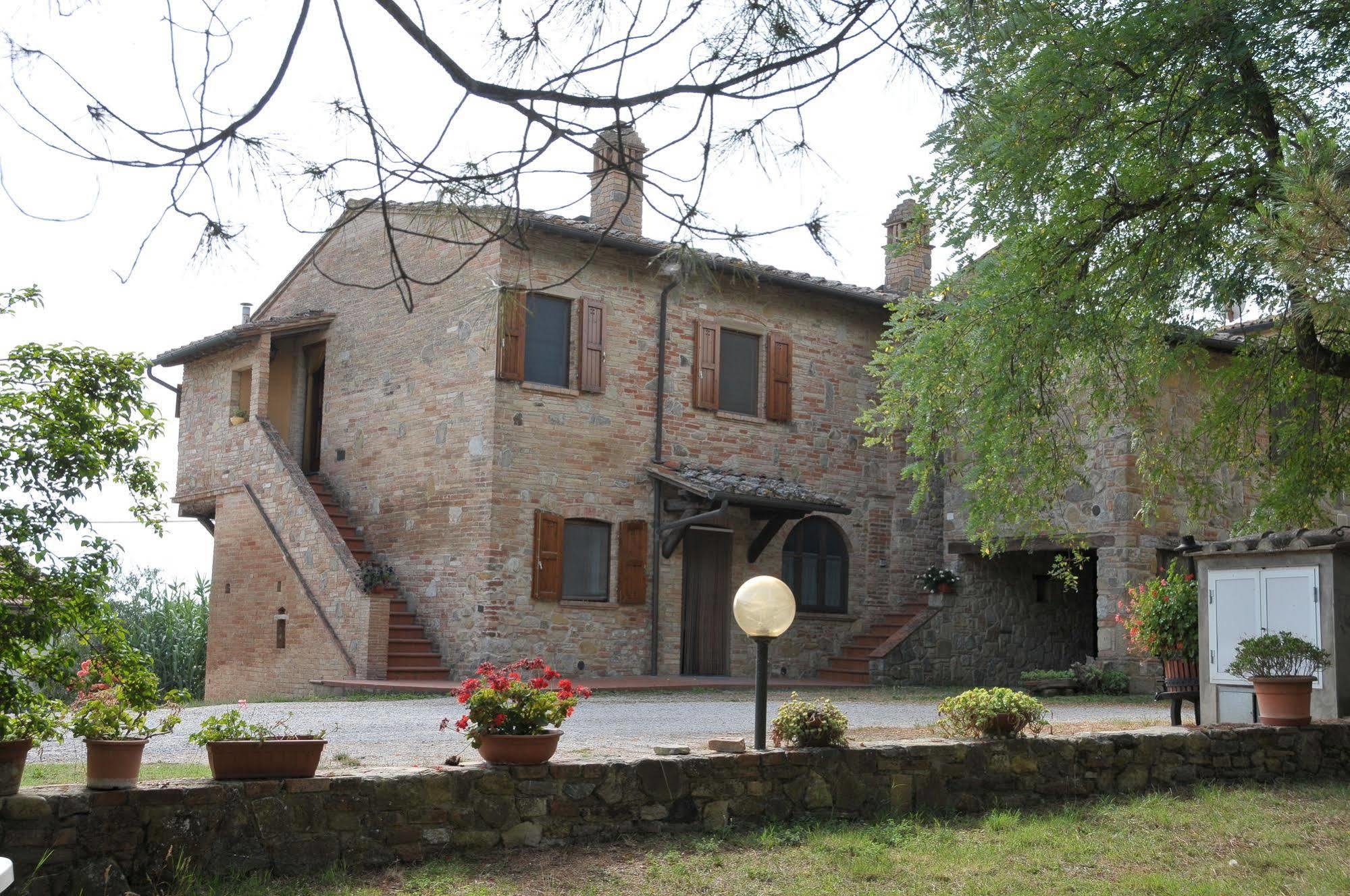 גאמבאסי Agriturismo Renai E Monte מראה חיצוני תמונה
