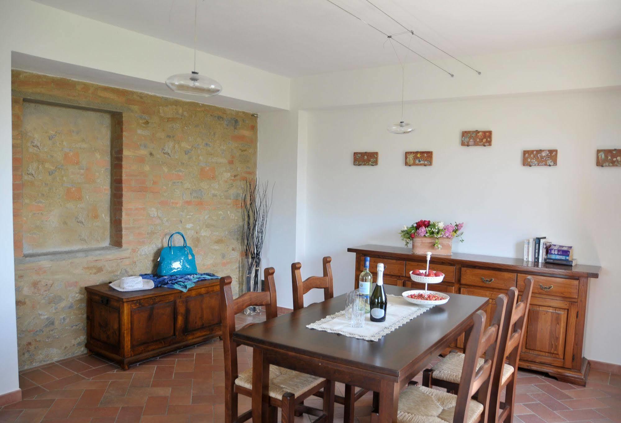 גאמבאסי Agriturismo Renai E Monte מראה חיצוני תמונה