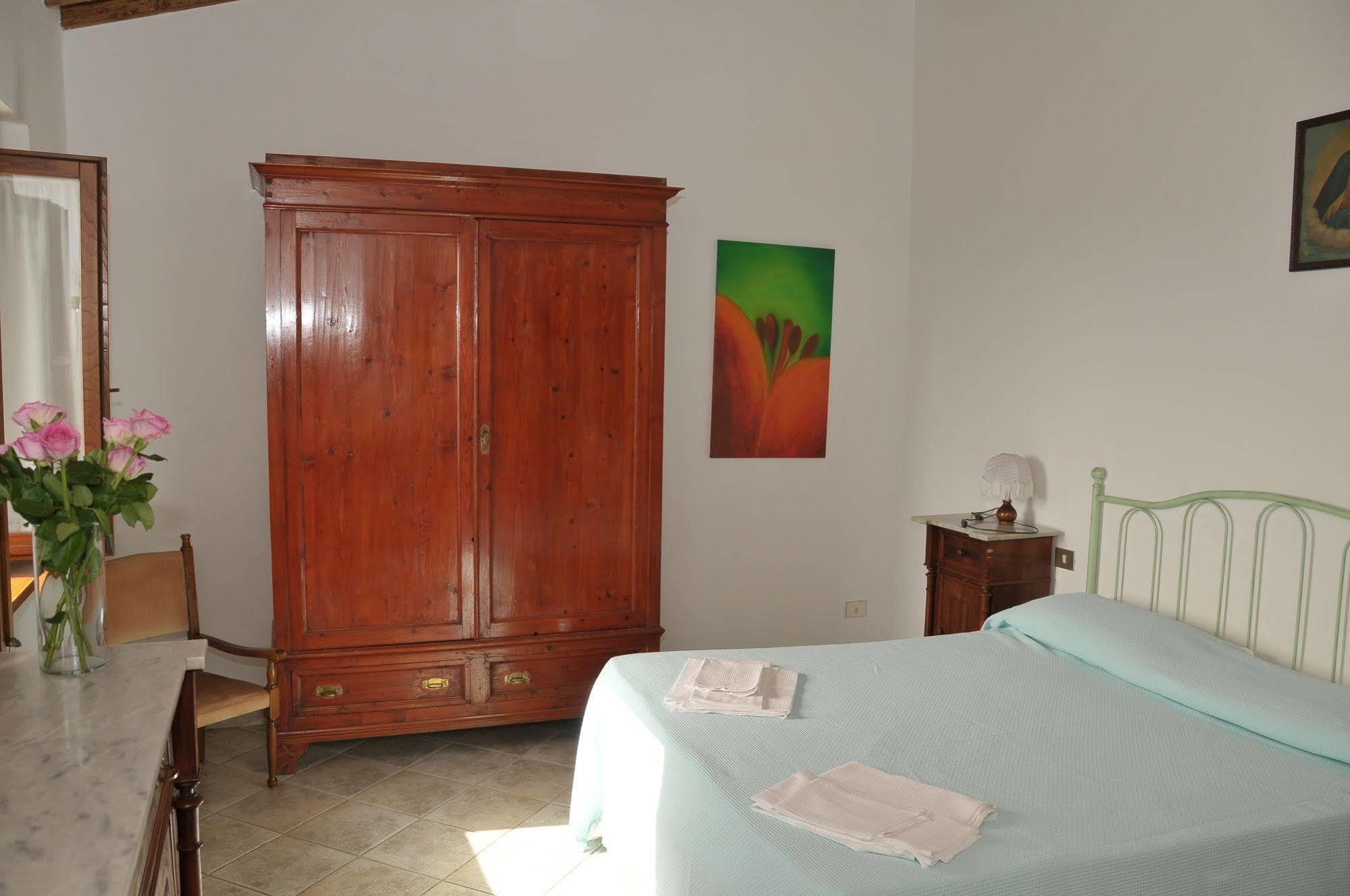 גאמבאסי Agriturismo Renai E Monte מראה חיצוני תמונה