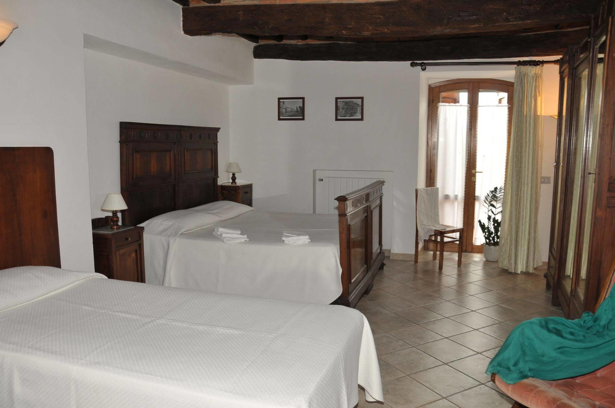 גאמבאסי Agriturismo Renai E Monte מראה חיצוני תמונה