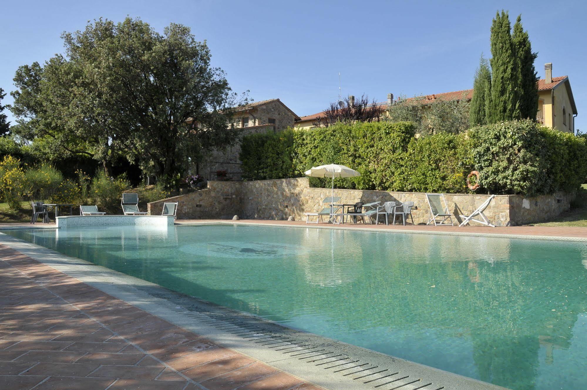 גאמבאסי Agriturismo Renai E Monte מראה חיצוני תמונה